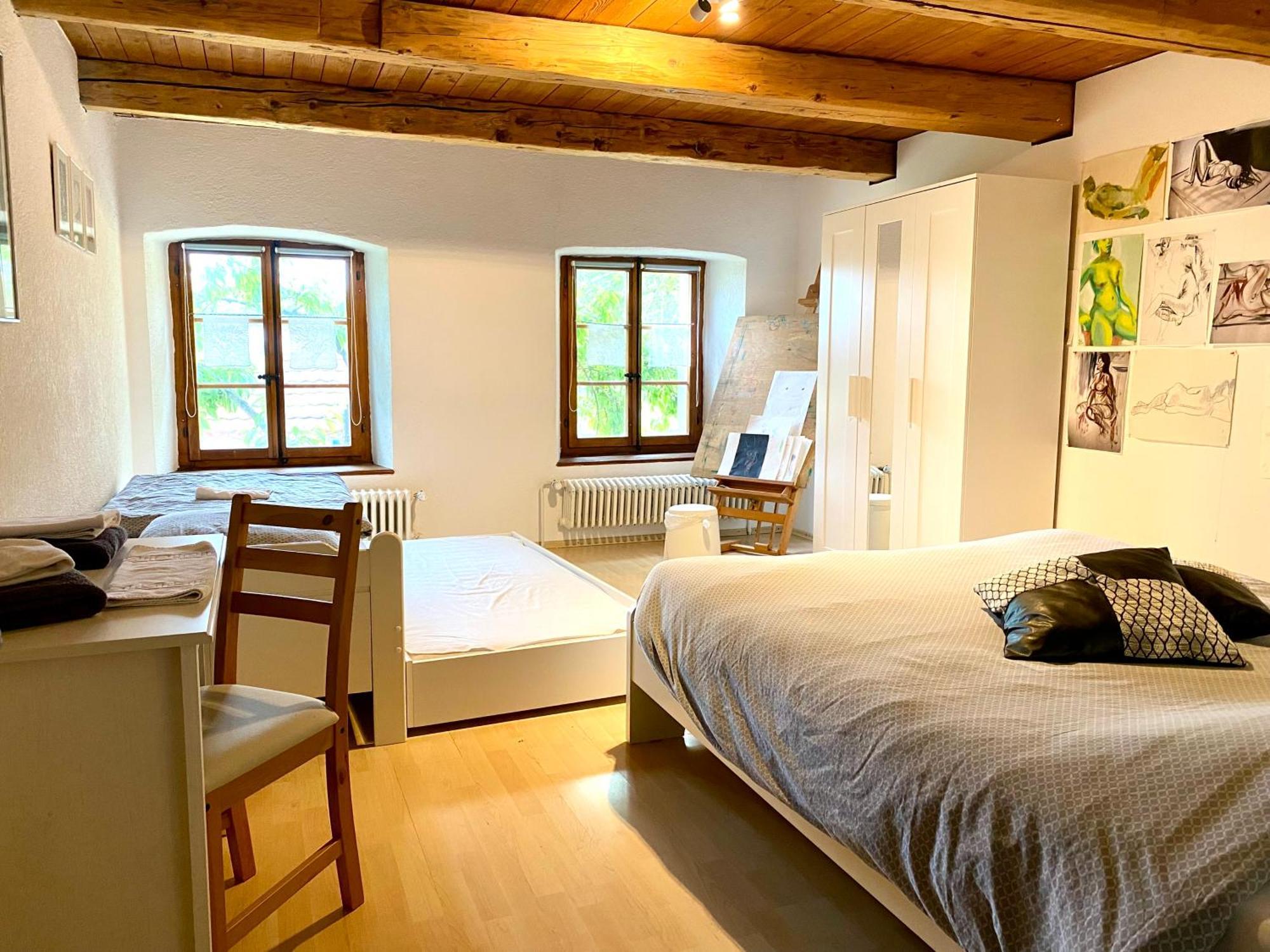 Cafe Du Soleil Hotell Saignelégier Eksteriør bilde